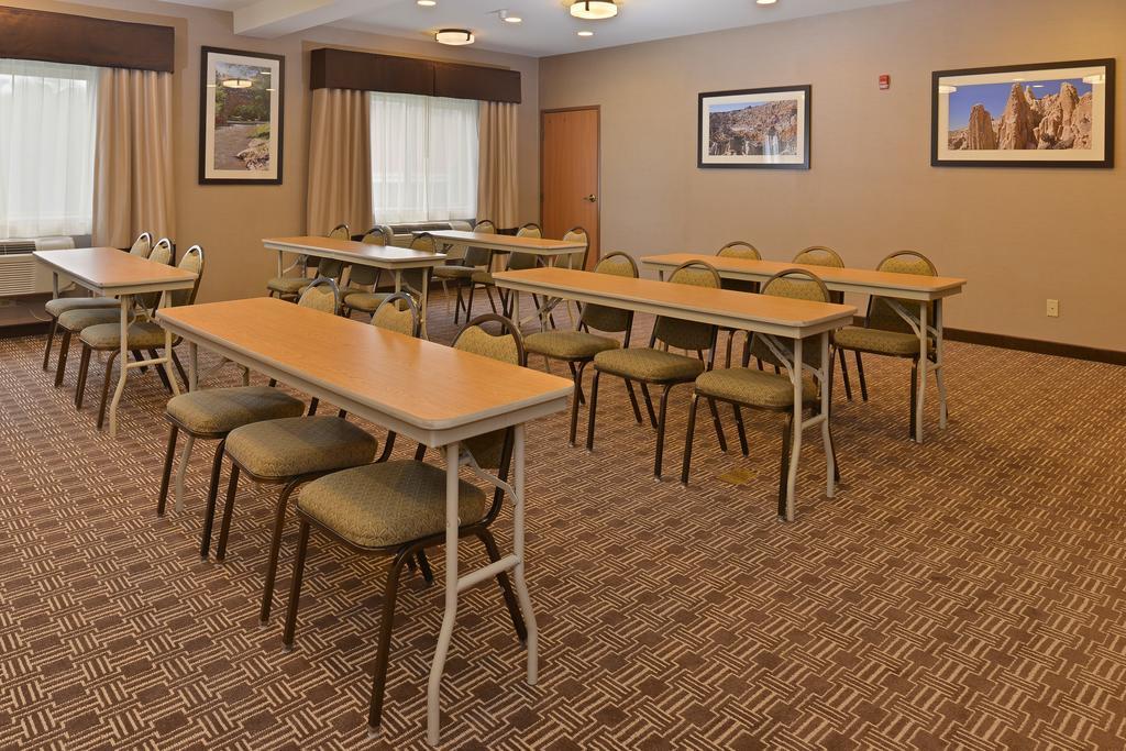 コンフォート イン エバンズヴィル キャスパー Evansville エクステリア 写真